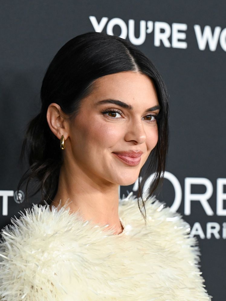 Kendall Jenner Is Bringing Back the Piecey Ponytail