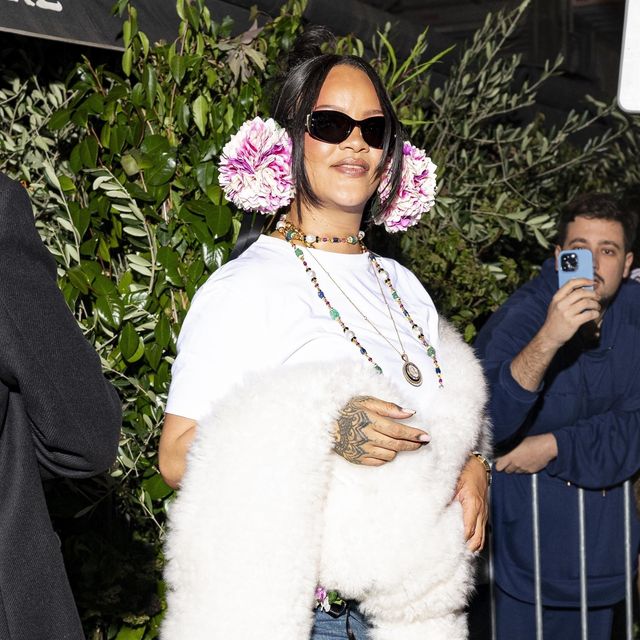 Rihanna’s Latest Look Comes Straight From the Dior Couture Runway