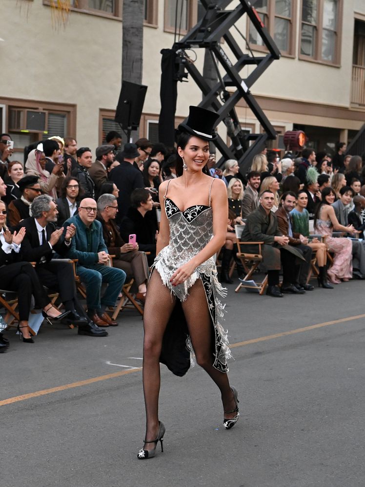 Kendall Jenner Kicks Off Vogue World 2025: Hollywood In a <em>Moulin Rouge</em> Costume