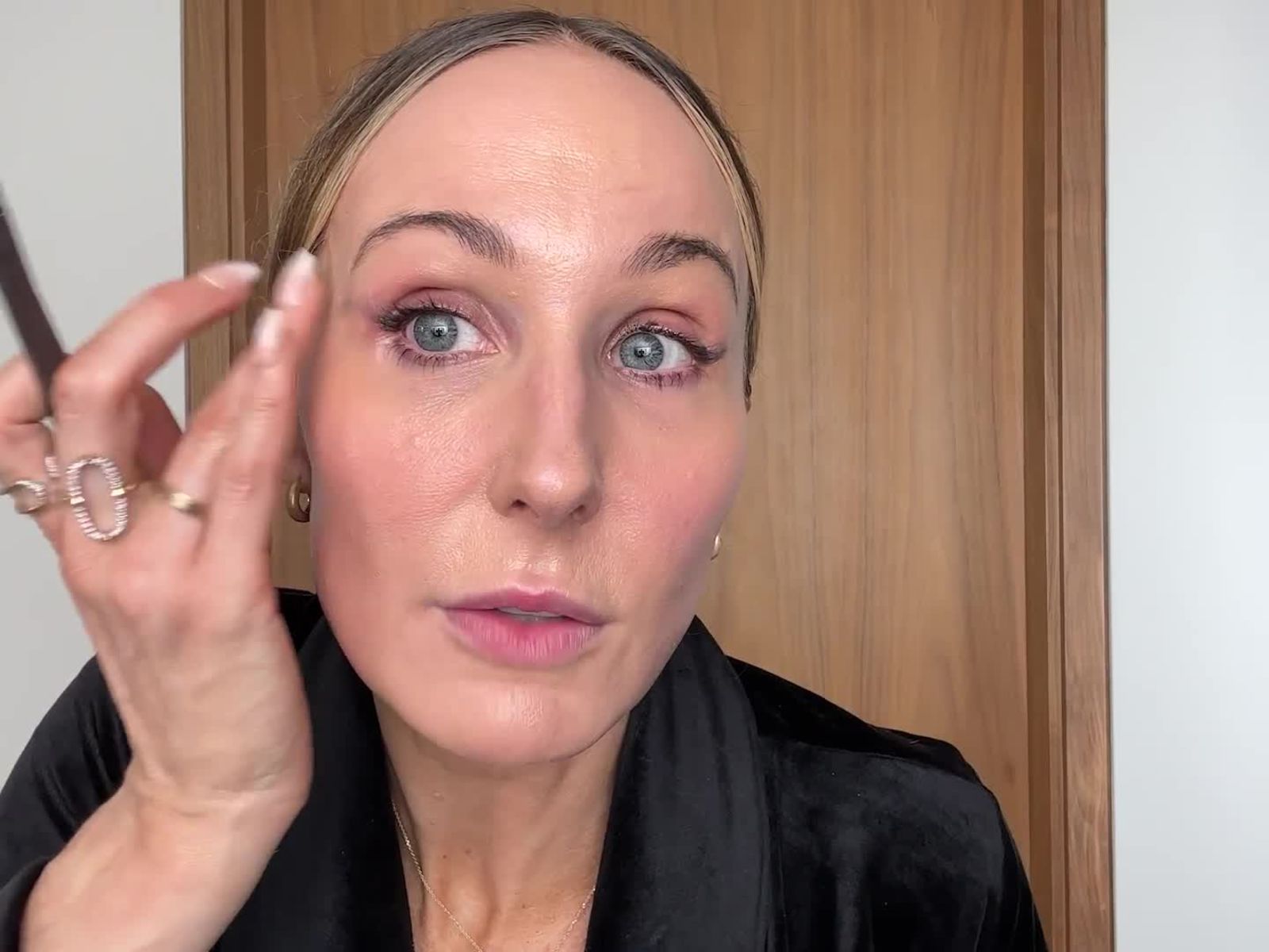 Nikki Glaser “Goes Crazy” With a $10 Serum That Keeps Her Hydrated All Day